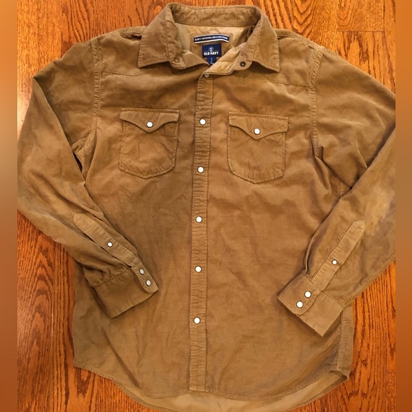 Old Navy Other - Men’s corduroy button down